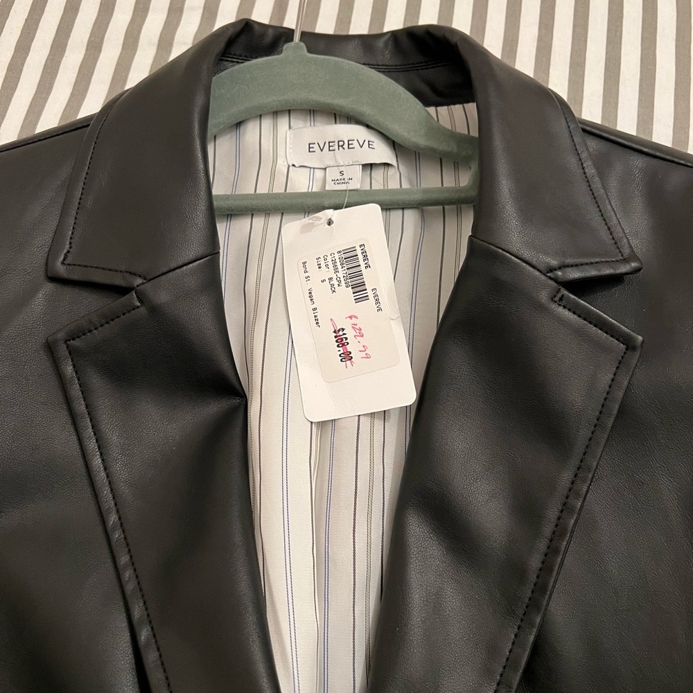 Evereve leather jacket.Small size .Brand new ,got as a gift but need medium